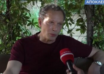 Βασίλης Κούκουρας: «Ακόμα με φωνάζουν Μάνθο Φουστάνο στον δρόμο»