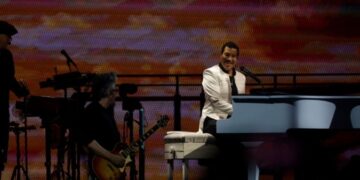 Λάιονελ Ρίτσι: Αναβάλλονται δύο συναυλίες του μετά τη μεταφορά του στο νοσοκομείο