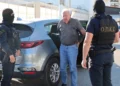 Με ταξί και συνοδεία αστυνομικών επέστρεψε στον Κορυδαλλό ο Αλέξανδρος Γιωτόπουλος (Video)