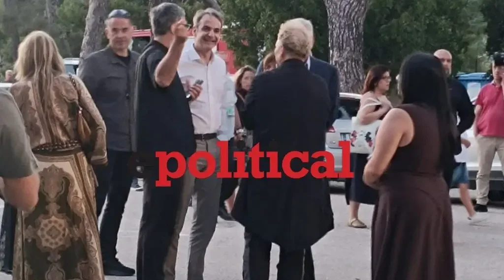 Πολιτιστική ανάσα για τον πρωθυπουργό – Με την Μαρέβα στην Επίδαυρο