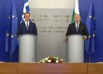 Δείτε Live: Οι κοινές δηλώσεις Κ. Μητσοτάκη και του πρωθυπουργού της Βουλγαρίας, Ρούμεν Ράντε