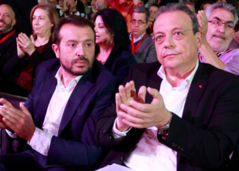 Παππάς: Αν ο Φάμελλος δεν δώσει απαντήσεις σημαίνει οτι παραιτείται των αρμοδιοτήτων του