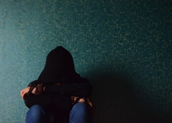 Σιωπηρή μάστιγα: Αυξάνονται οι απόπειρες αυτοκτονίας και οι αυτοτραυματισμοί των εφήβων- Περιστατικά ακόμα και με 11χρονα παιδιά