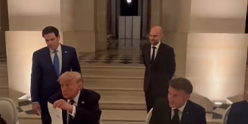 ΗΠΑ και Ιράν γύρισαν σελίδα: Υπεγράφη η συμφωνία που βάζει τέλος στον πόλεμο