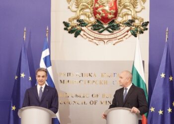 Ενέργεια, άμυνα και υδάτινοι πόροι στο επίκεντρο της συνάντησης Μητσοτάκη – Ράντεφ στη Σόφια