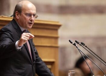 Χατζηδάκης: Η παραβατικότητα στις αντλίες καυσίμων μειώθηκε μέσα σε δύο χρόνια