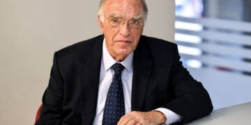 Πέθανε ο Βασίλης Λεβέντης σε ηλικία 75 ετών