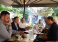 Ο καφές του Παπασταύρου στη Θεσσαλονίκη πριν την τελετή για το έργο ύδρευσης