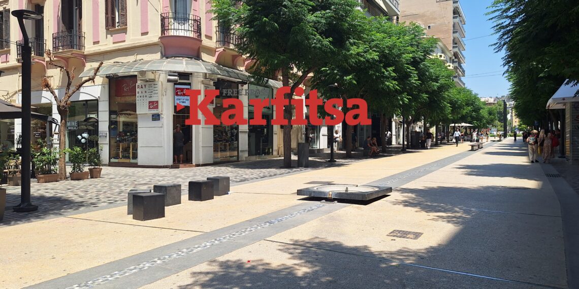Ερημιά στην αγορά του κέντρου – Βουτιές αντί για ψώνια επέλεξαν οι Θεσσαλονικείς (ΦΩΤΟ+Video)