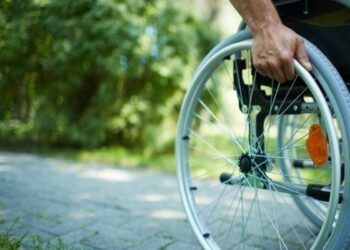Οκτώ αλλαγές σε στέγαση και αναπηρία που φέρνει ο νόμος του υπ. Κοινωνικής Συνοχής & Οικογένειας