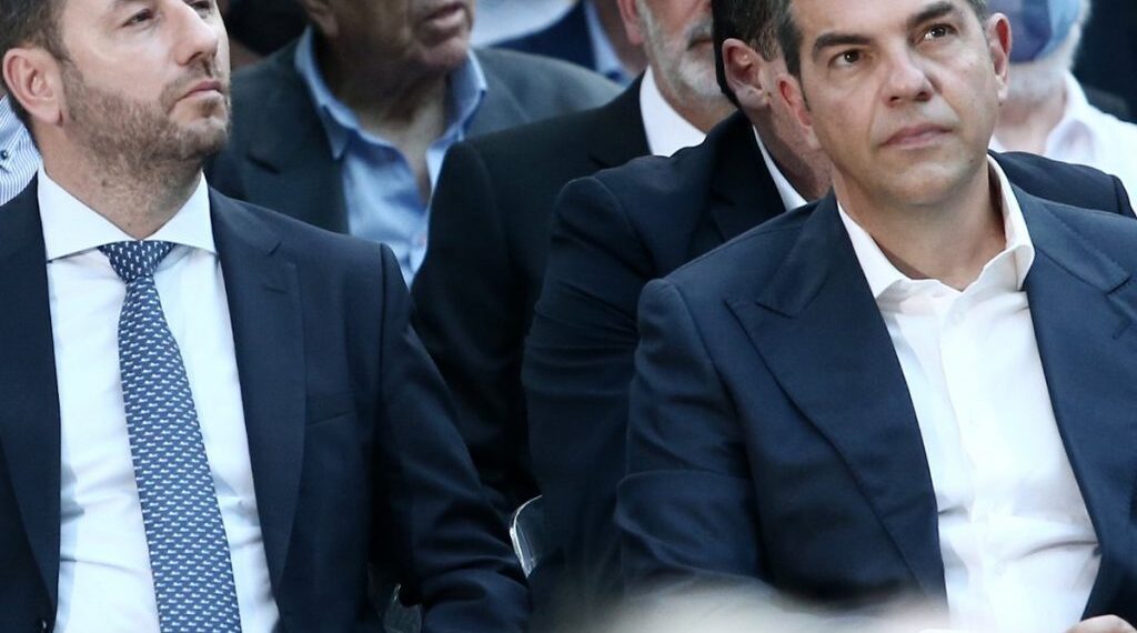 Το ΠΑΣΟΚ ανοίγει πόρτες σε πρόσωπα του ΣΥΡΙΖΑ και ετοιμάζει μετωπική με Τσίπρα