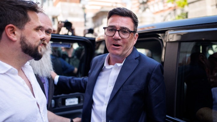 Βρετανία: Ο Άντι Μπέρναμ αναλαμβάνει την ηγεσία των Εργατικών