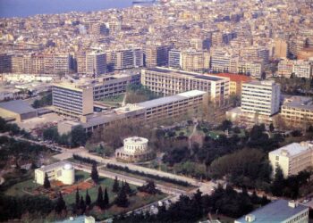 Ερευνα karfitsa.gr: Φοιτητούπολη χωρίς φοιτητικά σπίτια