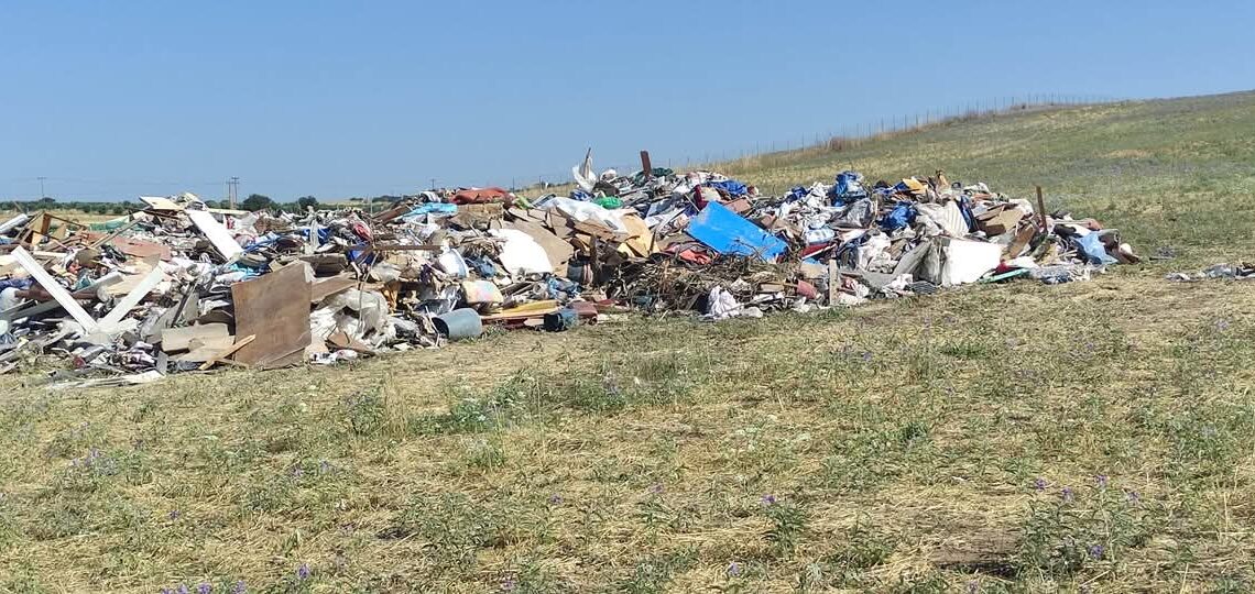 Χαλκιδική: Συνελήφθη 59χρονος που έριχνε ανεξέλεγκτα μπάζα (ΦΩΤΟ)