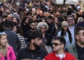 Δημογραφικό σε κρίση: Συρρίκνωση πληθυσμού και ερήμωση της περιφέρειας