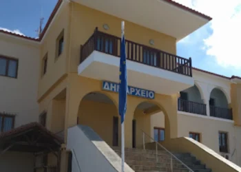 Δ. Σιθωνίας: Αρχισαν από τώρα οι διαξιφισμοί για τη δημαρχία