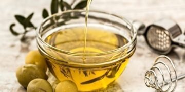 Φέτα και ελαιόλαδο: Οι δύο ελληνικοί «πρεσβευτές» των 2,1 δισ. ευρώ – Τι αλλάζει με το Ελαιοκομικό Μητρώο