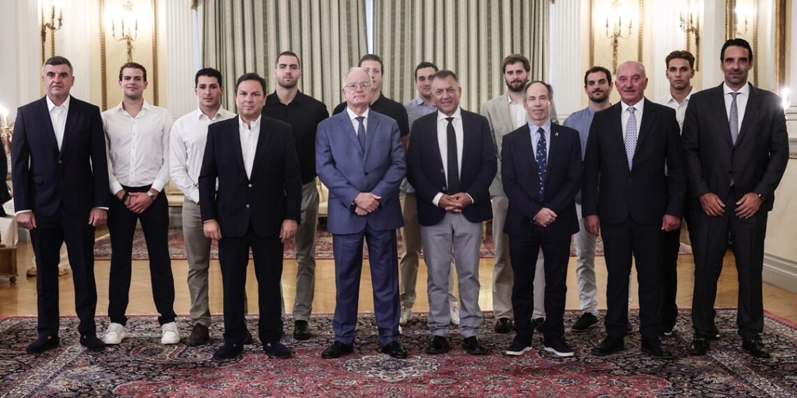 Στο Προεδρικό Μέγαρο η «χρυσή» Εθνική