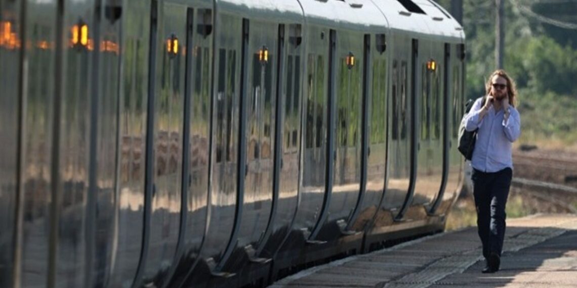 Γερμανία: Τελείωσε το χαρτί υγείας; Προϊστάμενος αμαξοστοιχίας έκανε έκτακτη στάση κι έτρεξε να αγοράσει