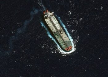 Ορμούζ: 6.000 ναυτικοί παραμένουν εγκλωβισμένοι στον Κόλπο