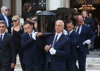 Το τελευταίο αντίο στην Μάρω Κοντού
