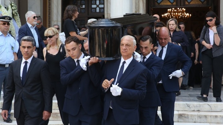 Το τελευταίο αντίο στην Μάρω Κοντού