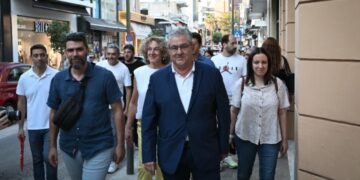 Κουτσούμπας στο Χαλάνδρι: Το ΚΚΕ σταθερά δίπλα σε αυτοαπασχολούμενους, ενάντια στη φοροληστεία και την οικονομική ασφυξία