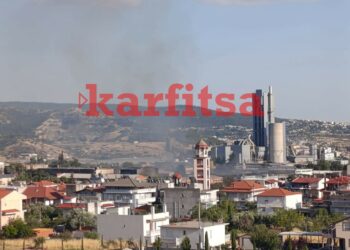 Δύσκολη ημέρα με πολλά πύρινα μέτωπα, αλλά καλύτερη εικόνα το βράδυ – Σε ύφεση η μεγάλη φωτιά στη Μάνδρα