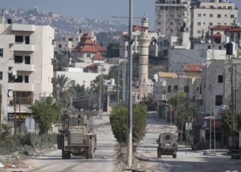 Παλαιστίνη: Ένα τέμενος και κτίρια πυρπολήθηκαν σε επίθεση εποίκων