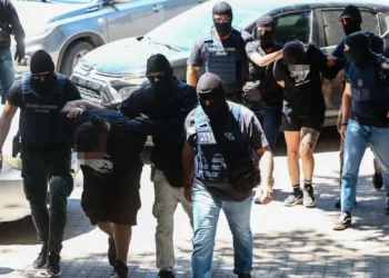 Οι Αρχές ψάχνουν τις επαφές στο κινητό του 29χρονου για τις εμπρηστικές επιθέσεις στη Θεσσαλονίκη