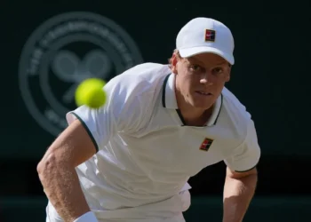 Ο Σίνερ κατέκτησε ξανά το Wimbledon – Από τα χέρια της Κέιτ Μίντλετον το κύπελο