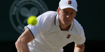 Ο Σίνερ κατέκτησε ξανά το Wimbledon – Από τα χέρια της Κέιτ Μίντλετον το κύπελο