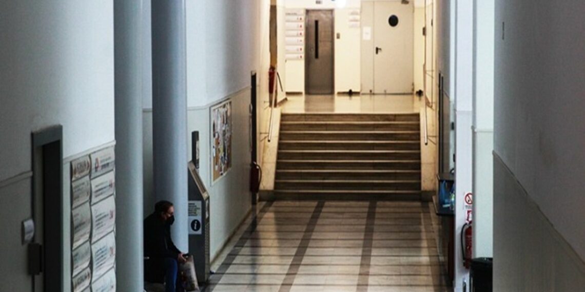 Συνελήφθη και ομολόγησε ο 76χρονος για τον εμπρησμό στο Νοσοκομείο Σισμανόγλειο – Δηλώνει μετανοιωμένος