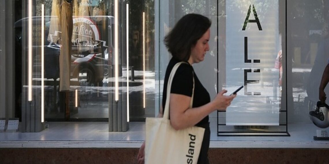 Πρεμιέρα για τις θερινές εκπτώσεις στις 13 Ιουλίου – Οι βασικές υποχρεώσεις των επιχειρήσεων