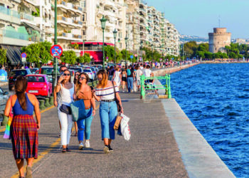 Απόβαση Τούρκων και Αμερικανών τουριστών στη Θεσσαλονίκη