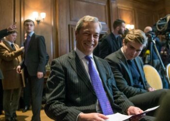 Βρετανία: Παραιτήθηκε από βουλευτής ο Νάιτζελ Φάρατζ