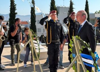 Μήνυμα Χατζηδάκη απο την Κύπρο: Μόνη επιλογή η επανένωση