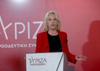 Επικοινωνία της Ρένας Δούρου με τον Νίκο Κοτζιά