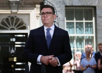 Άντι Μπέρναμ: Σχέδιο μεταρρύθμισης για το σύστημα κοινωνικής πρόνοιας