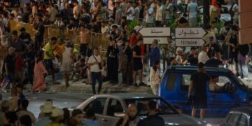 Θέουτα: Πρωτοφανής μεταναστευτική πίεση – 49.000 αφίξεις μέσα σε ένα 24ωρο