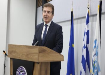 Χρυσοχοΐδης: Η λογοδοσία δεν περιορίζει την Αστυνομία, την κάνει καλύτερη