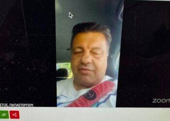 Από το αυτοκίνητο στη συνεδρίαση…