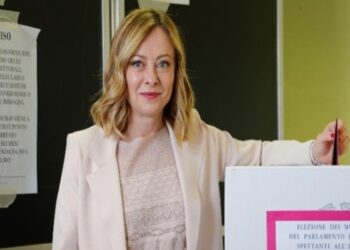 Μελόνι – Φρεντέρικσεν: «Όχι στην ανεξέλεγκτη μετανάστευση» – Ζητούν κέντρα επαναπατρισμού
