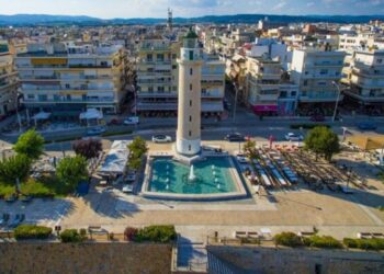 Αλεξανδρούπολη: Η πρώτη κόκκινη καρδιά είναι πλέον γεγονός στα φανάρια