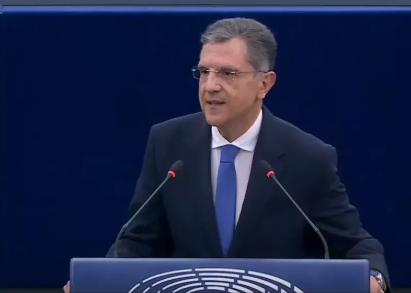 Κομισιόν προς Άγκυρα: «Μην απειλείτε – σεβαστείτε την κυριαρχία και τα κυριαρχικά δικαιώματα των κρατών-μελών»