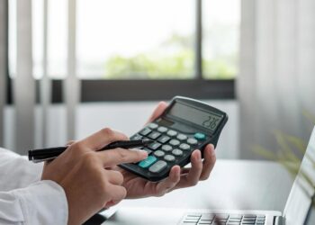 Συντάξεις: Νέα «ανάσα» για 450.000 συνταξιούχους – Πώς εξετάζεται η αλλαγή στην ΕΑΣ