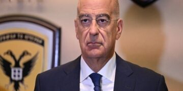 Δένδιας: Οι Ένοπλες Δυνάμεις εγγυώνται την ανεξαρτησία και την εδαφική μας ακεραιότητα