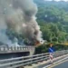 Φωτιά στην Εγνατία Οδό στην Αλεξάνδρεια Ημαθίας – Ξεκίνησε από φορτηγό και επεκτάθηκε στη χαμηλή βλάστηση