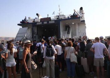 Τουρισμός για Όλους 2026: Ποια ΑΦΜ μπαίνουν σήμερα και ποιοι παίρνουν 600 ευρώ