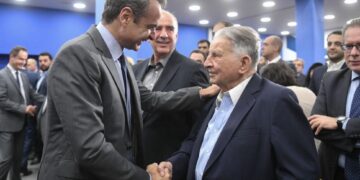 Μητσοτάκης για τον Γιάννη Βαρβιτσιώτη: «Σφράγισε την πορεία της Μεταπολίτευσης με ήθος και θεσμική συνέπεια»